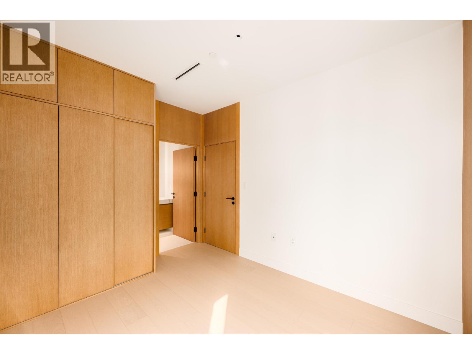 Photo 11 of 2 5937 Holland Street, Vancouver BC