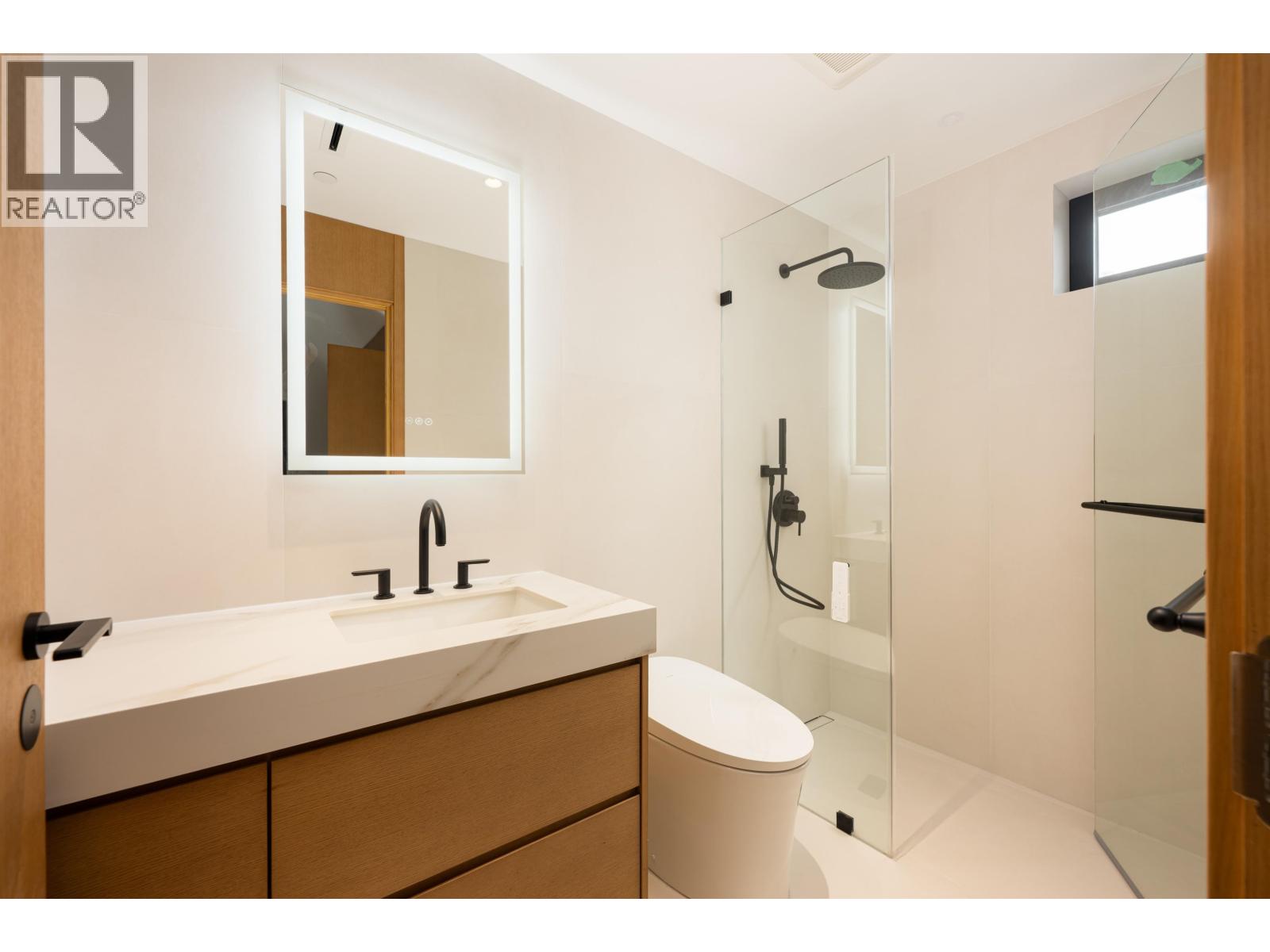 Photo 18 of 2 5937 Holland Street, Vancouver BC