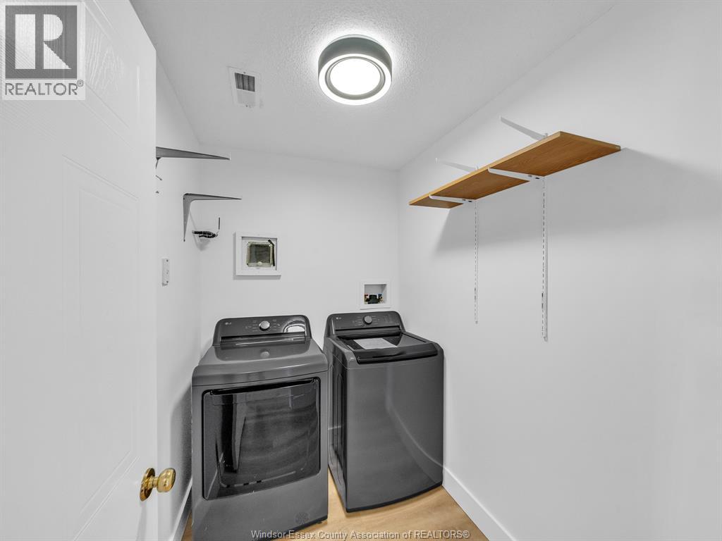 Photo 10 of 3160 Wildwood, Windsor ON