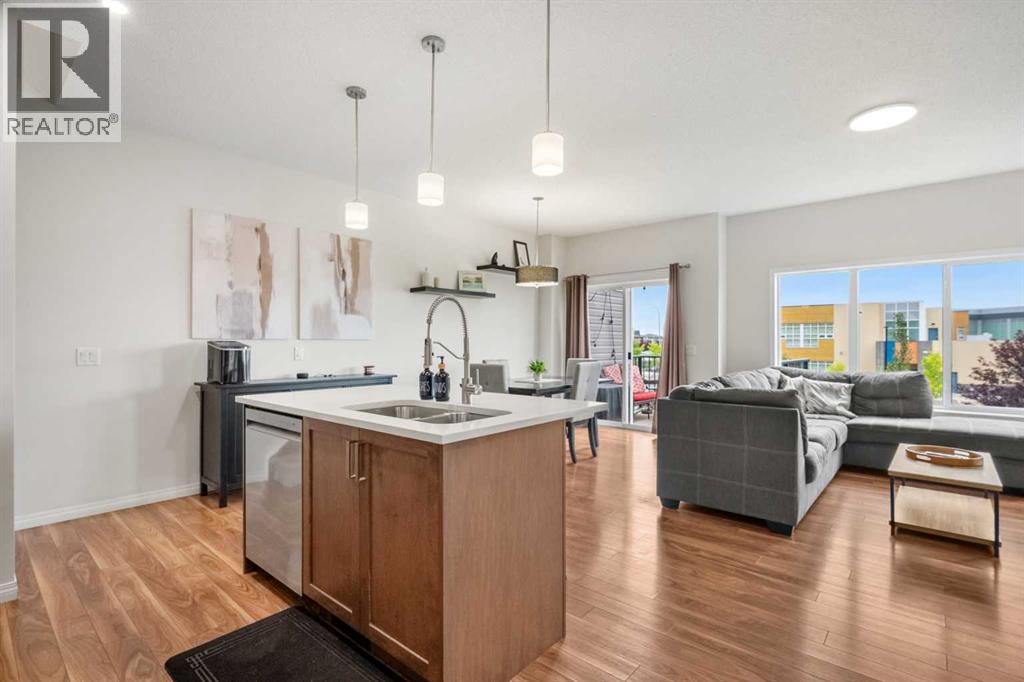 Photo 13 of 681 Hillcrest Road Sw, Airdrie AB