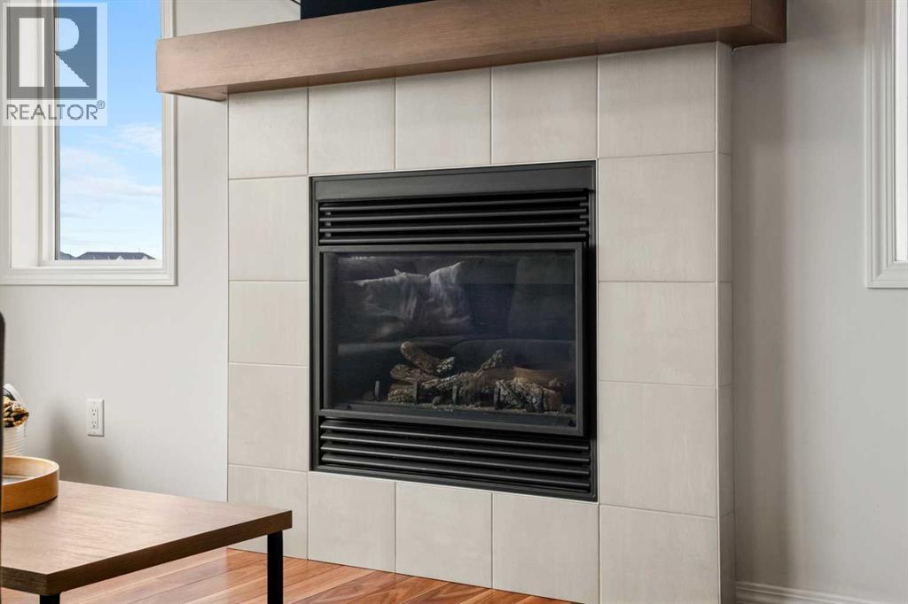Photo 8 of 681 Hillcrest Road Sw, Airdrie AB