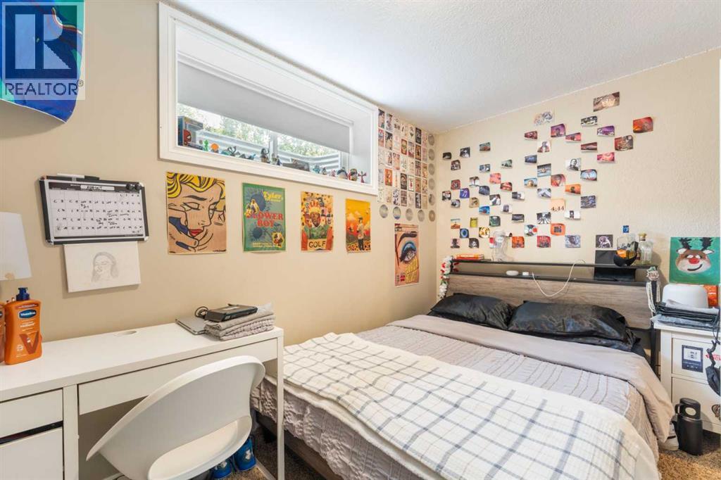 Photo 10 of 34 Crystalridge Close, Okotoks AB