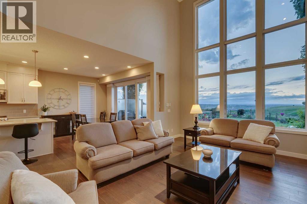 Photo 2 of 101 Cranarch Common Se, Calgary AB