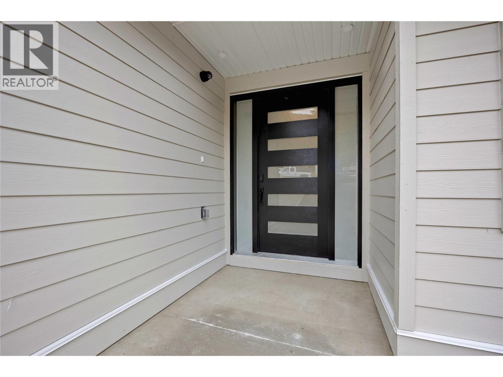 Photo 13 of 7279 Birch Close, Anglemont BC