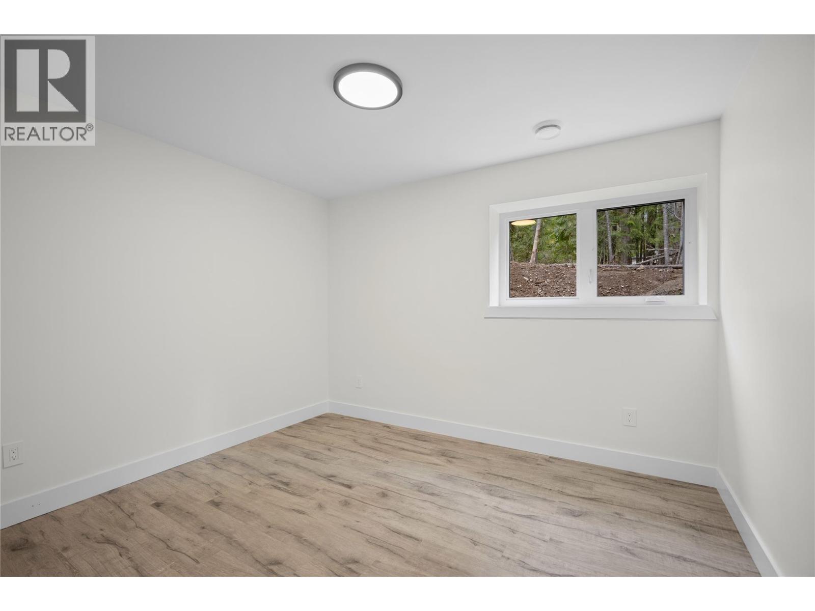 Photo 40 of 7279 Birch Close, Anglemont BC