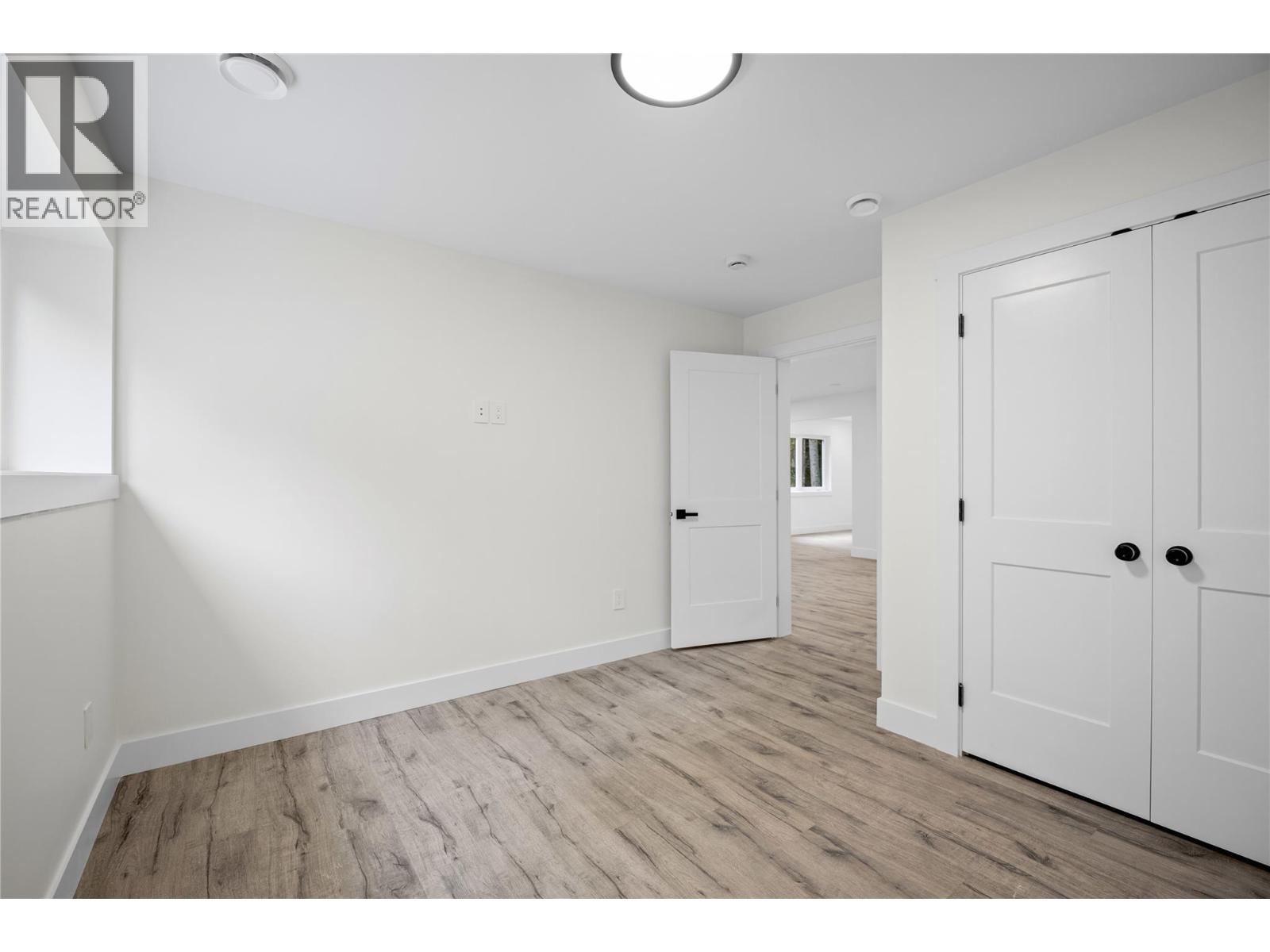 Photo 8 of 7279 Birch Close, Anglemont BC