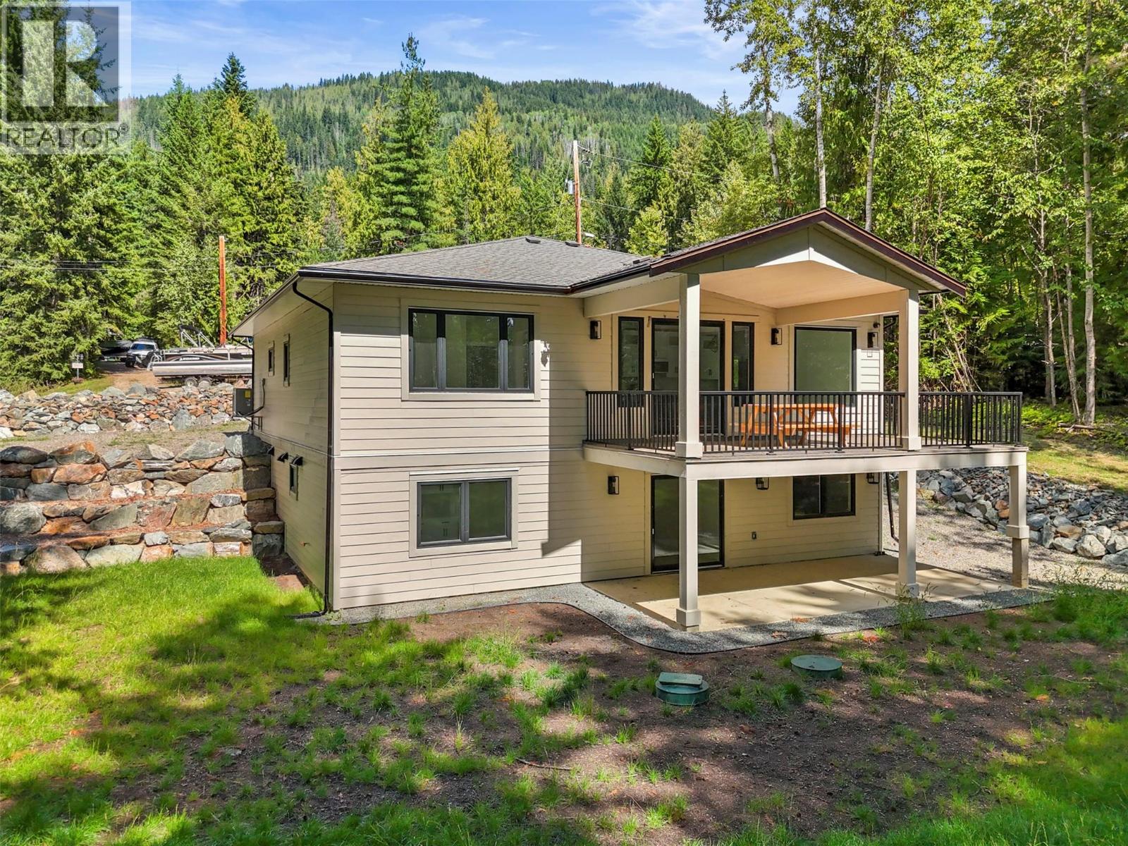 Photo 31 of 7279 Birch Close, Anglemont BC