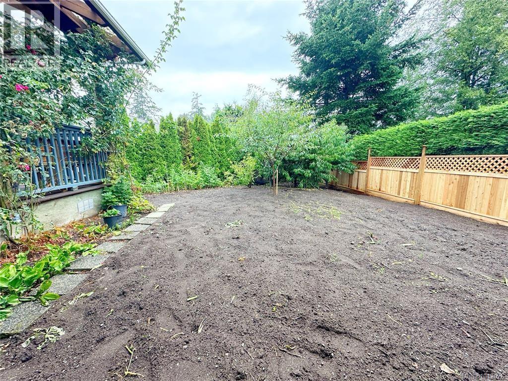 Photo 24 of 2497 Nuttal Dr, Nanoose Bay BC