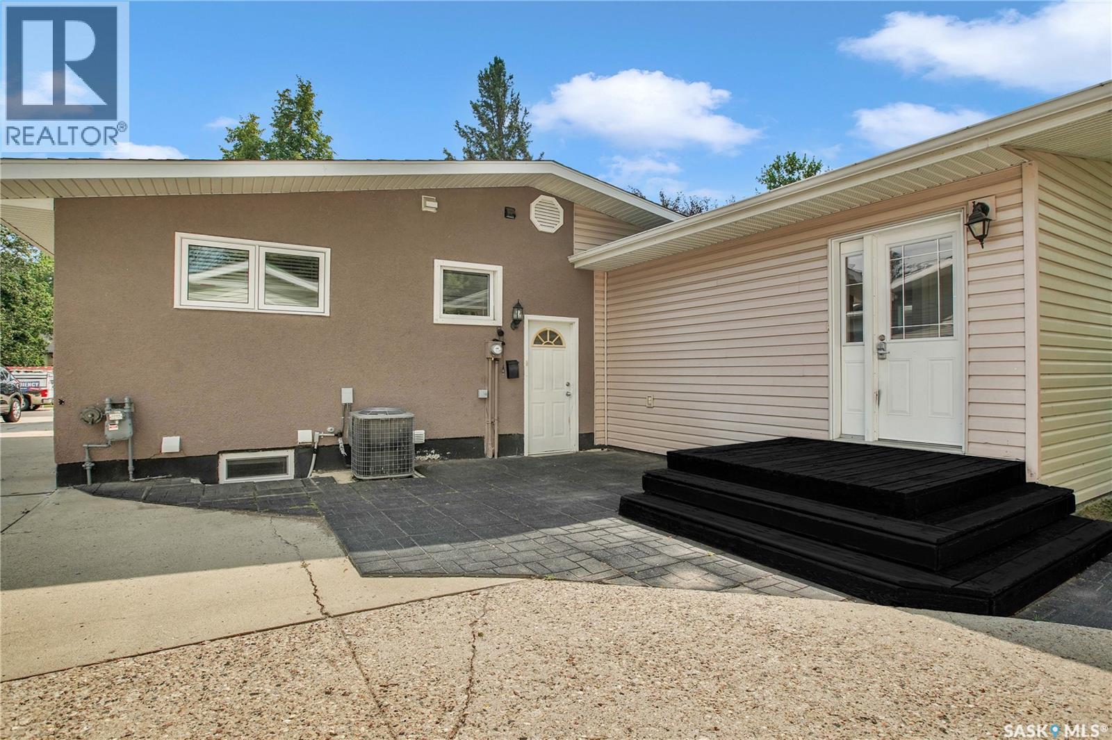Photo 26 of 26 Columbia Drive, Saskatoon SK