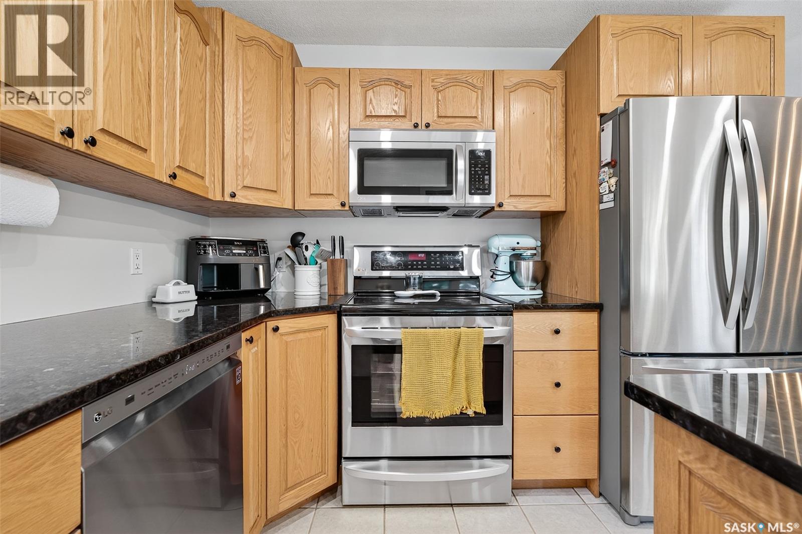 Photo 39 of 72 Thorn Crescent, Moose Jaw SK