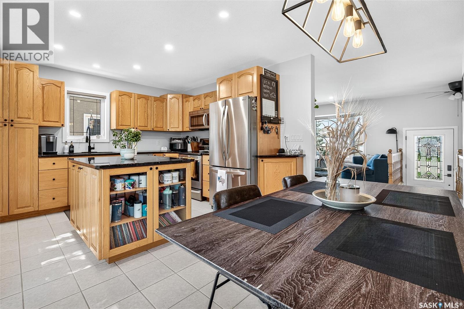 Photo 4 of 72 Thorn Crescent, Moose Jaw SK