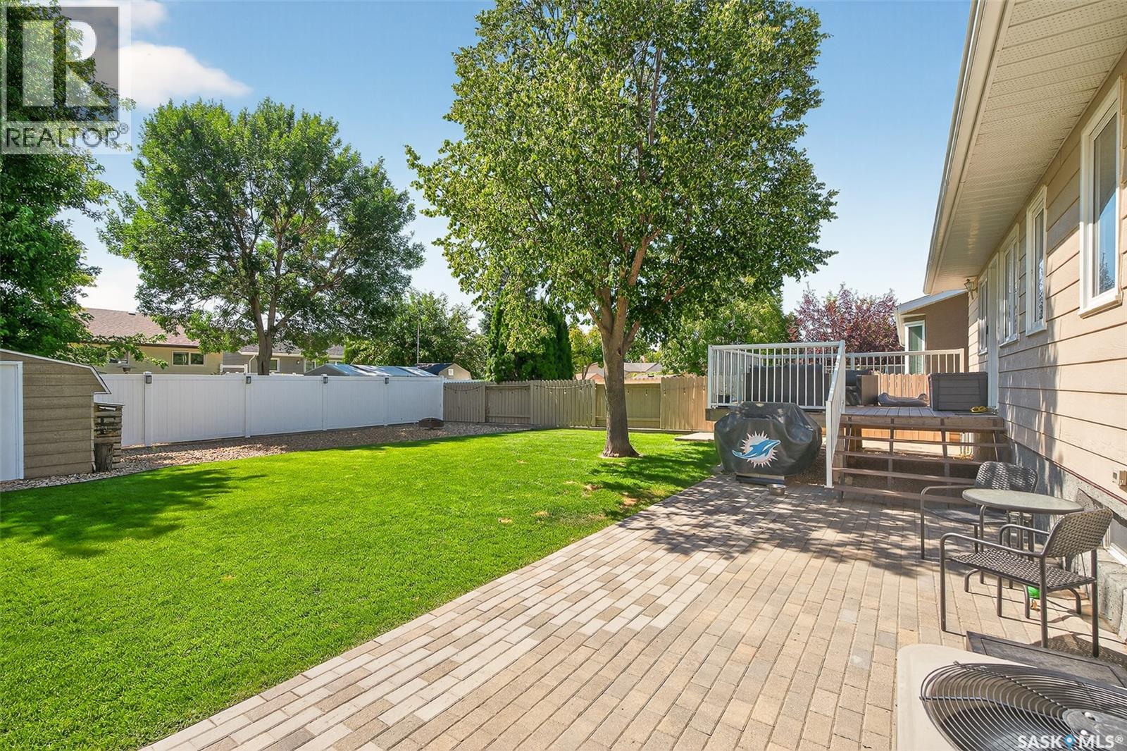 Photo 18 of 72 Thorn Crescent, Moose Jaw SK