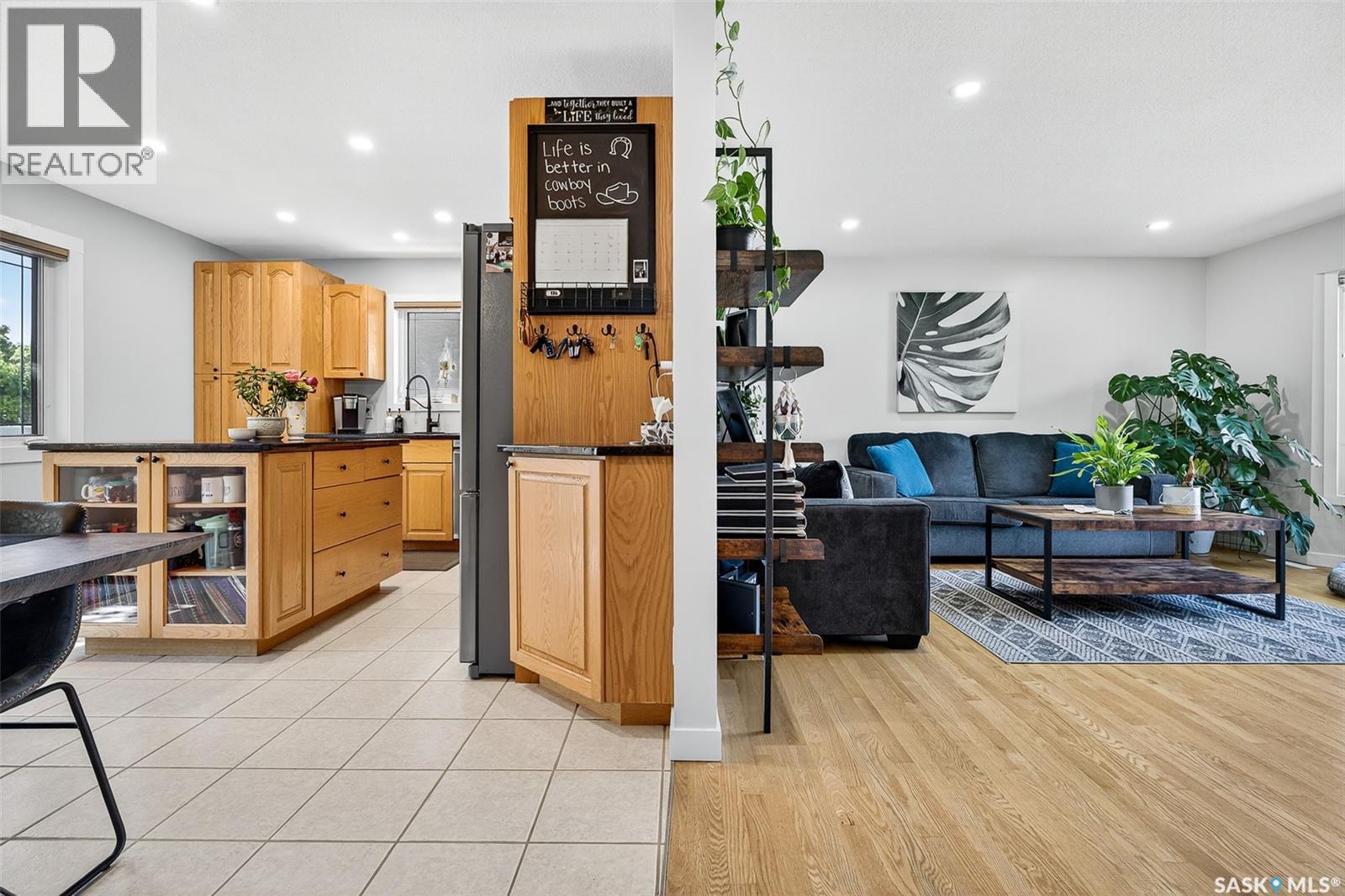 Photo 25 of 72 Thorn Crescent, Moose Jaw SK