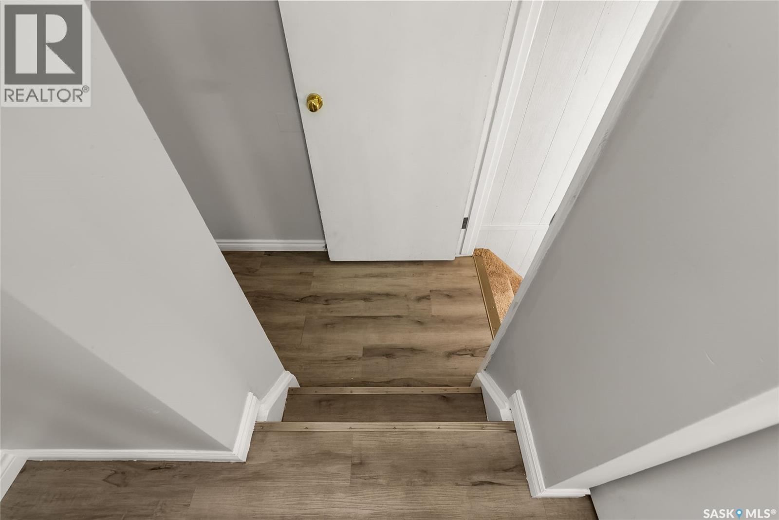 Photo 19 of 105 Borlase Crescent, Regina SK