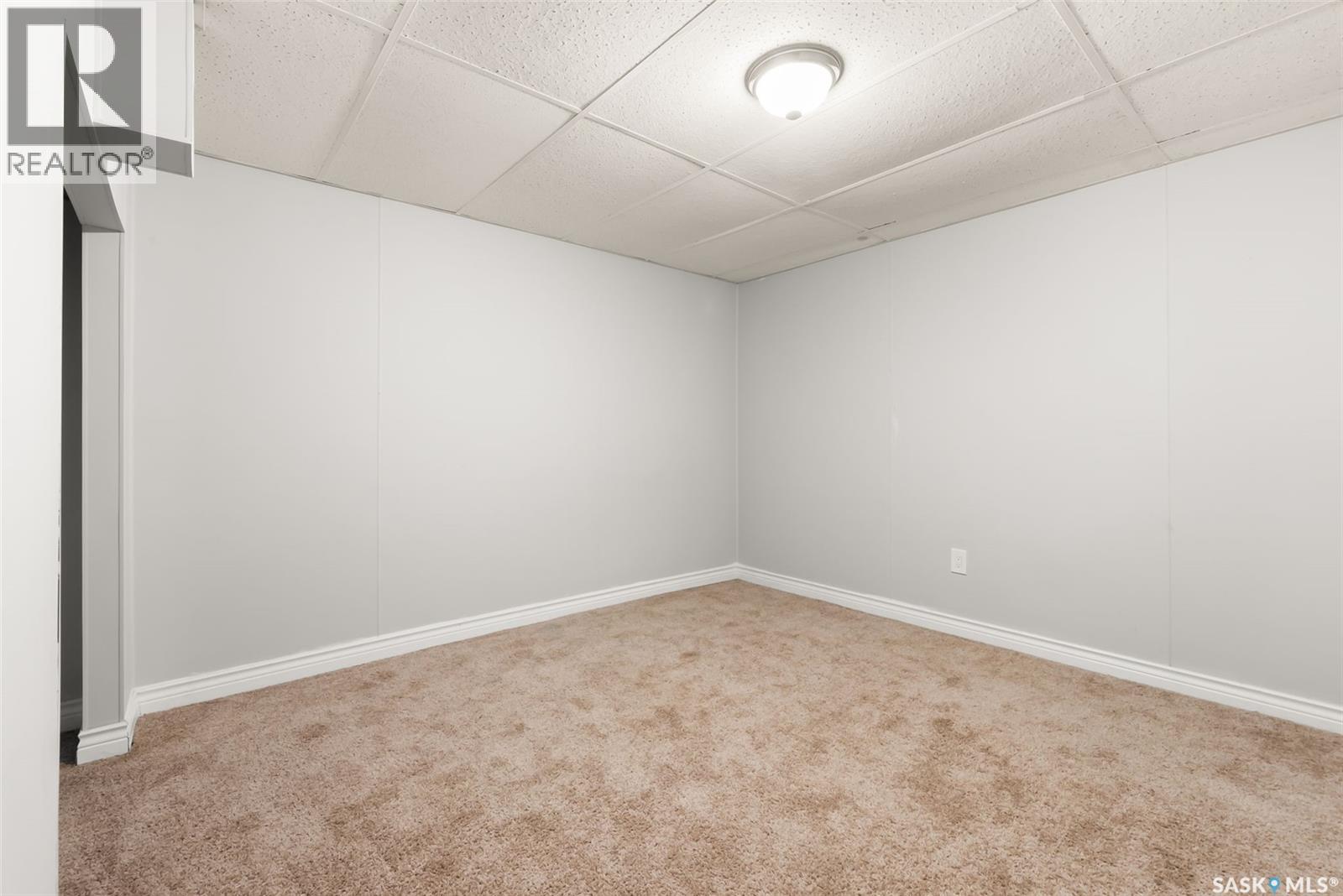 Photo 22 of 105 Borlase Crescent, Regina SK
