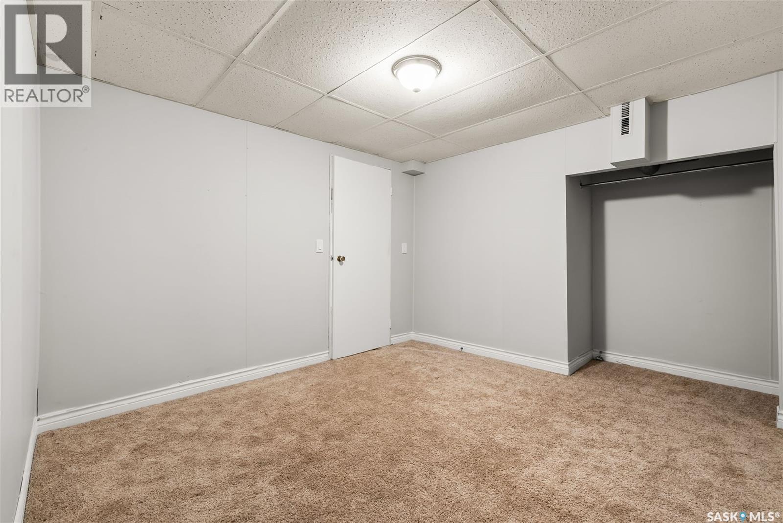 Photo 23 of 105 Borlase Crescent, Regina SK