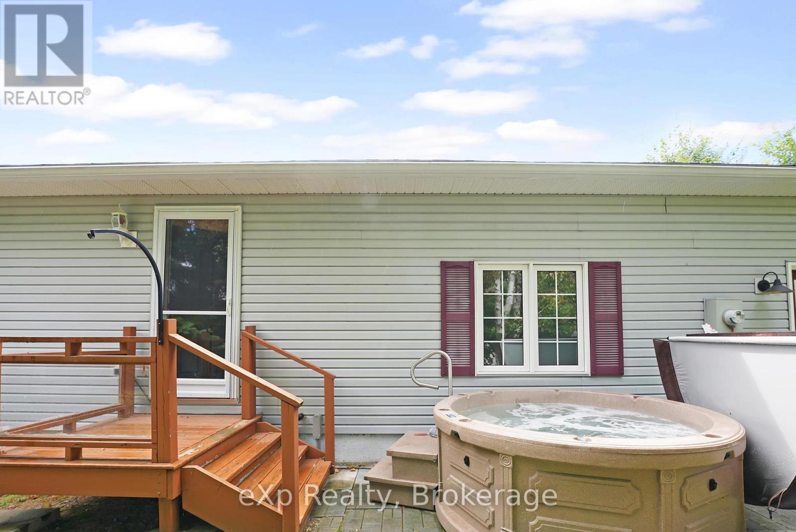 Photo 41 of 42 Sancayne Street, Dysart Et Al ON