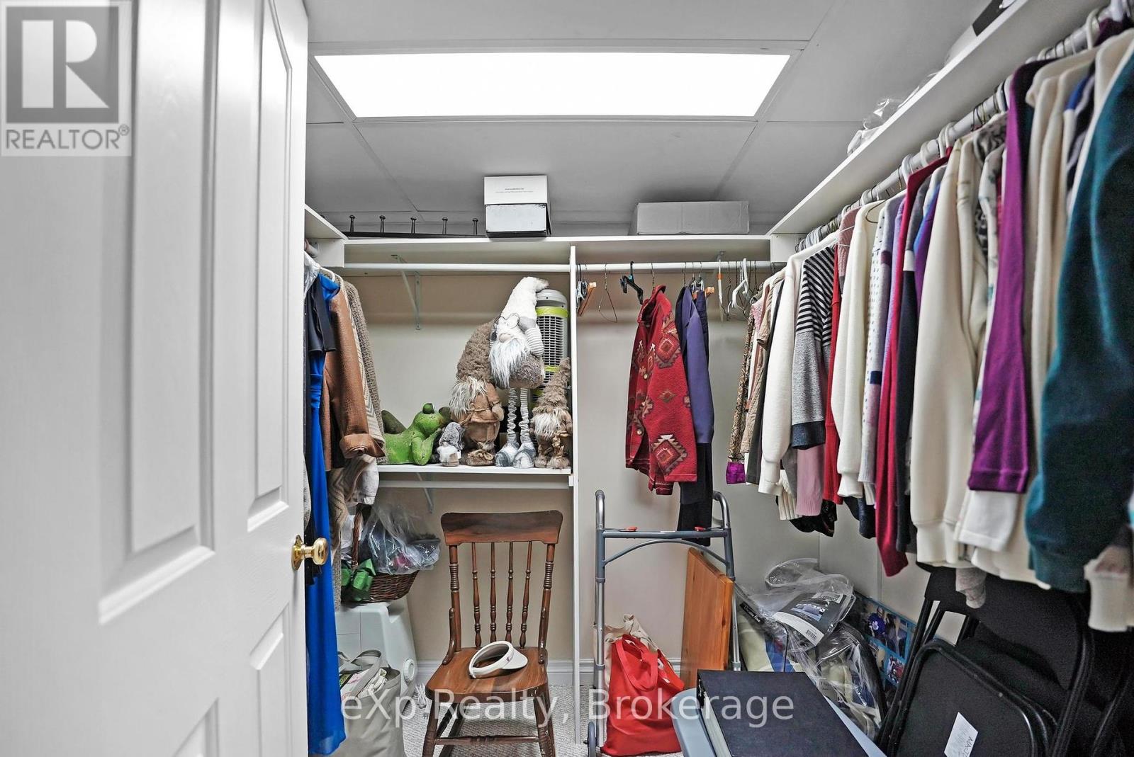 Photo 37 of 42 Sancayne Street, Dysart Et Al ON