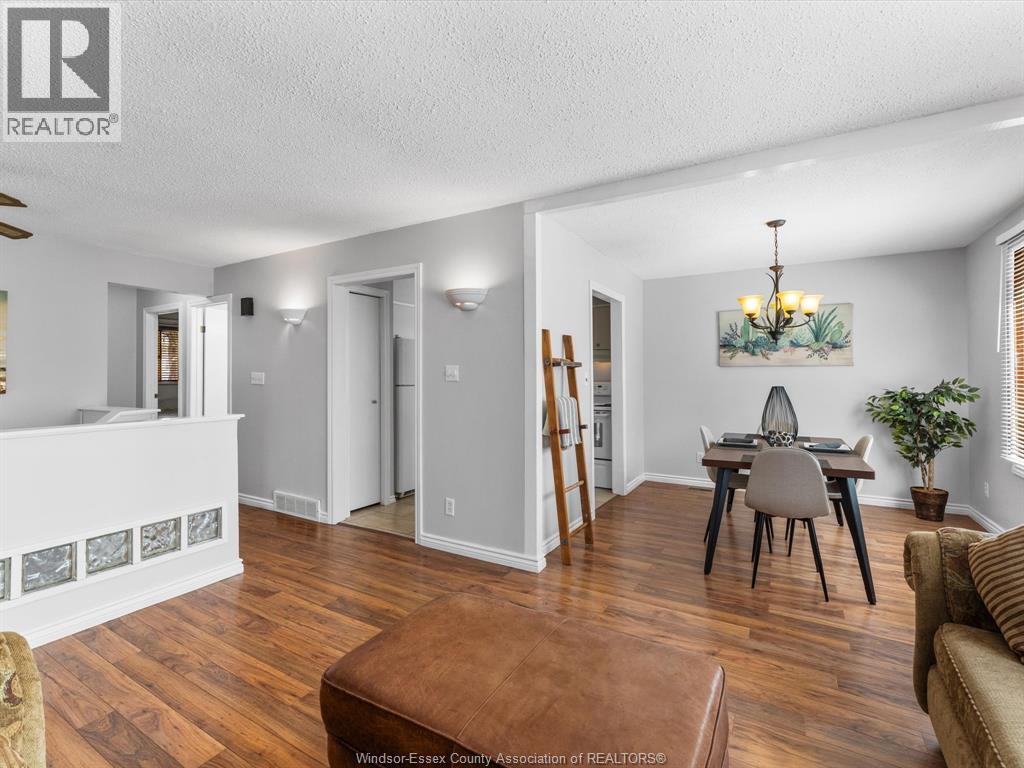 Photo 7 of 3834 Montcalm Street, Windsor ON