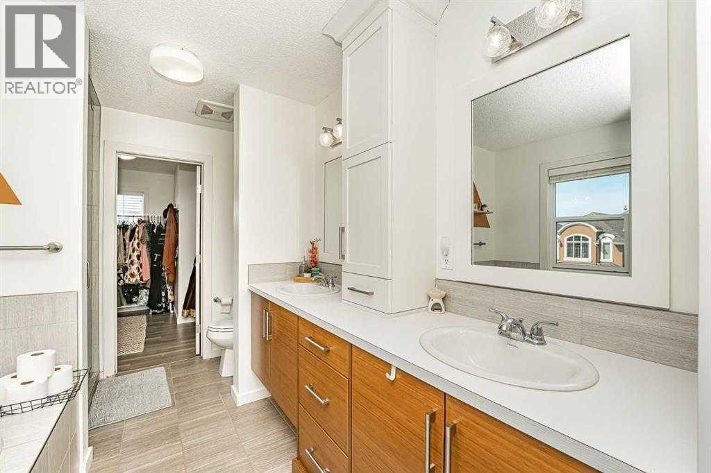 Photo 5 of 158 Masters Point Se, Calgary AB