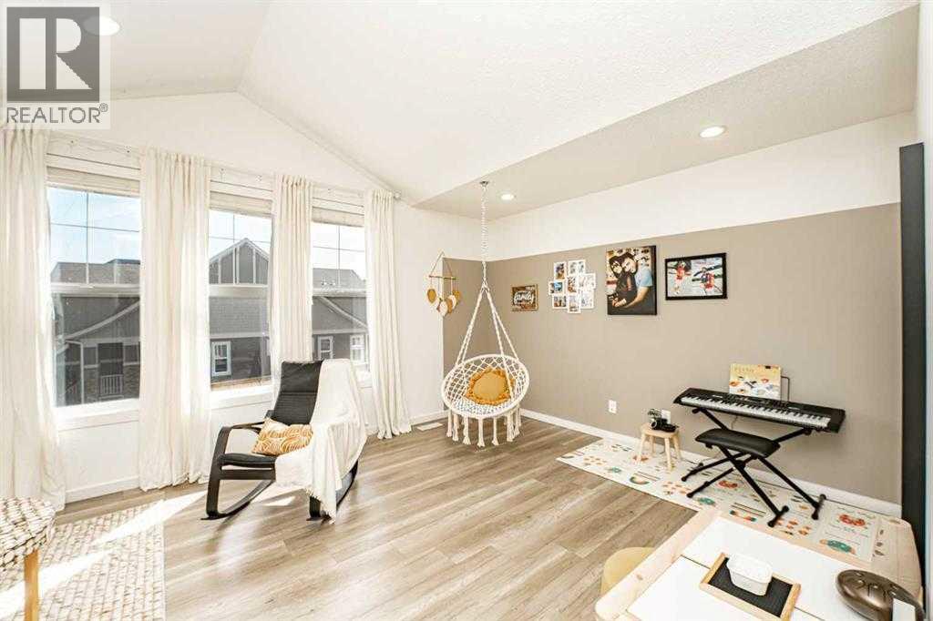Photo 2 of 158 Masters Point Se, Calgary AB