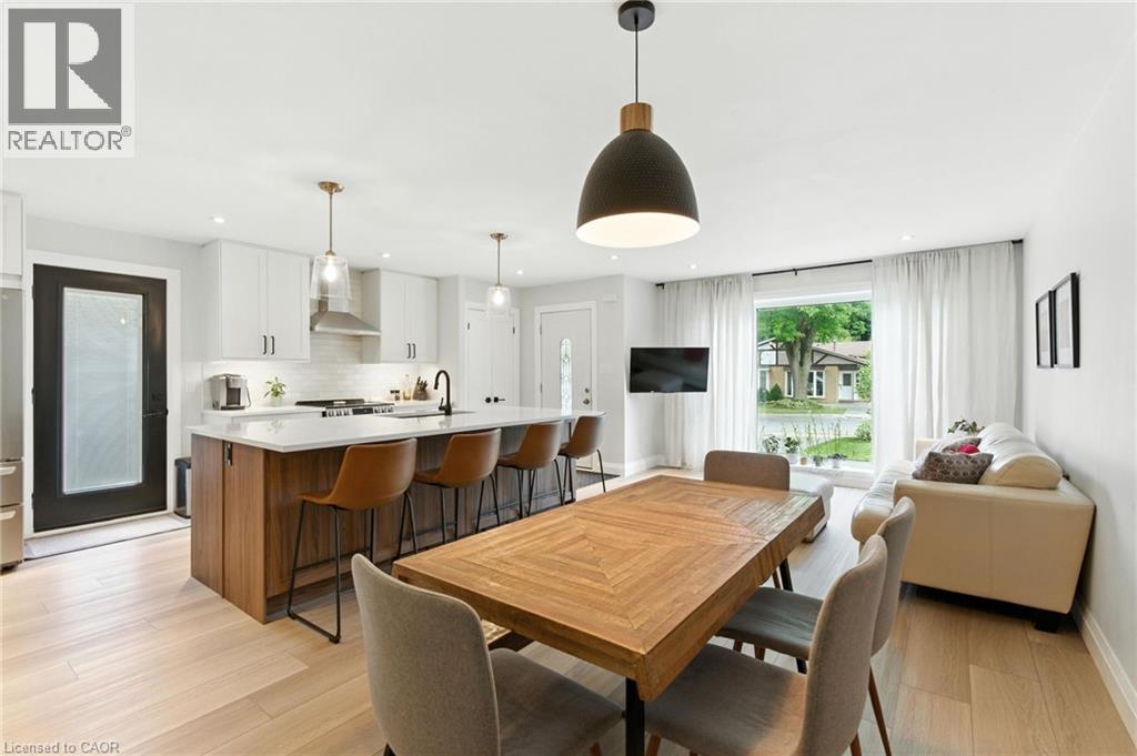 Photo 30 of 374 Magnolia Drive, Hamilton ON