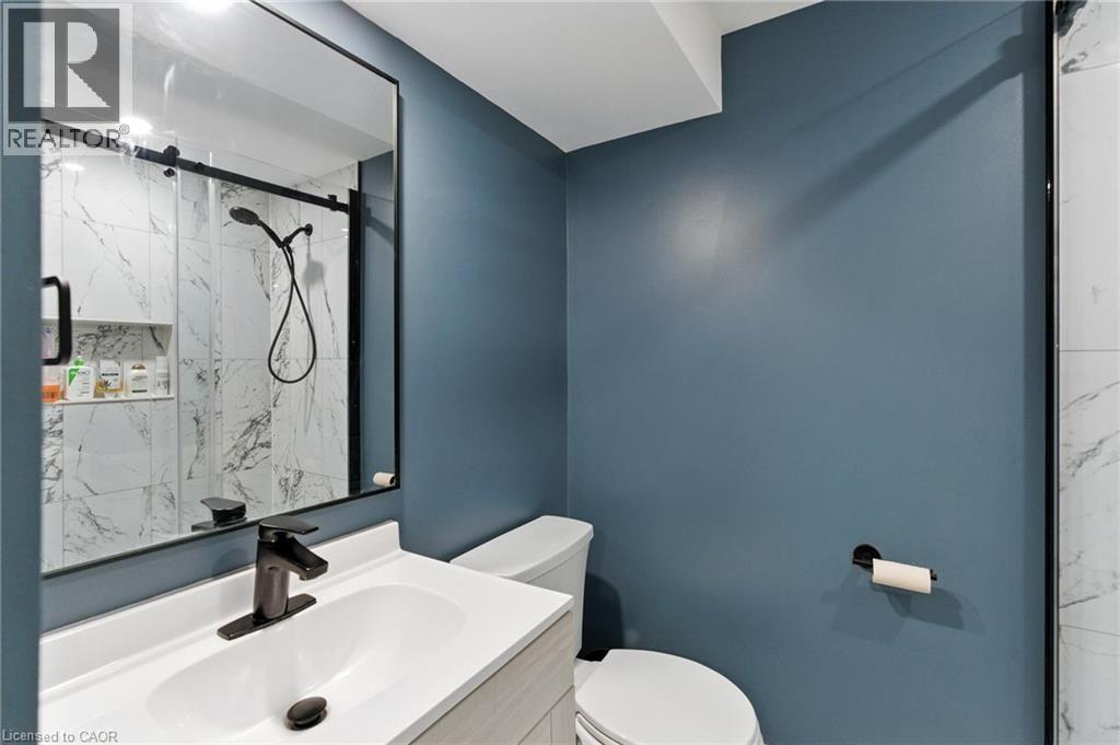 Photo 27 of 374 Magnolia Drive, Hamilton ON