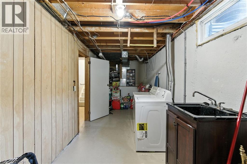 Photo 39 of 374 Magnolia Drive, Hamilton ON