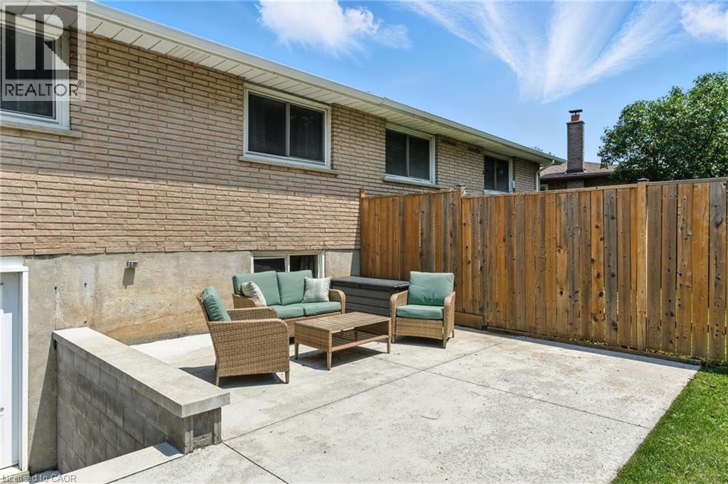 Photo 19 of 374 Magnolia Drive, Hamilton ON