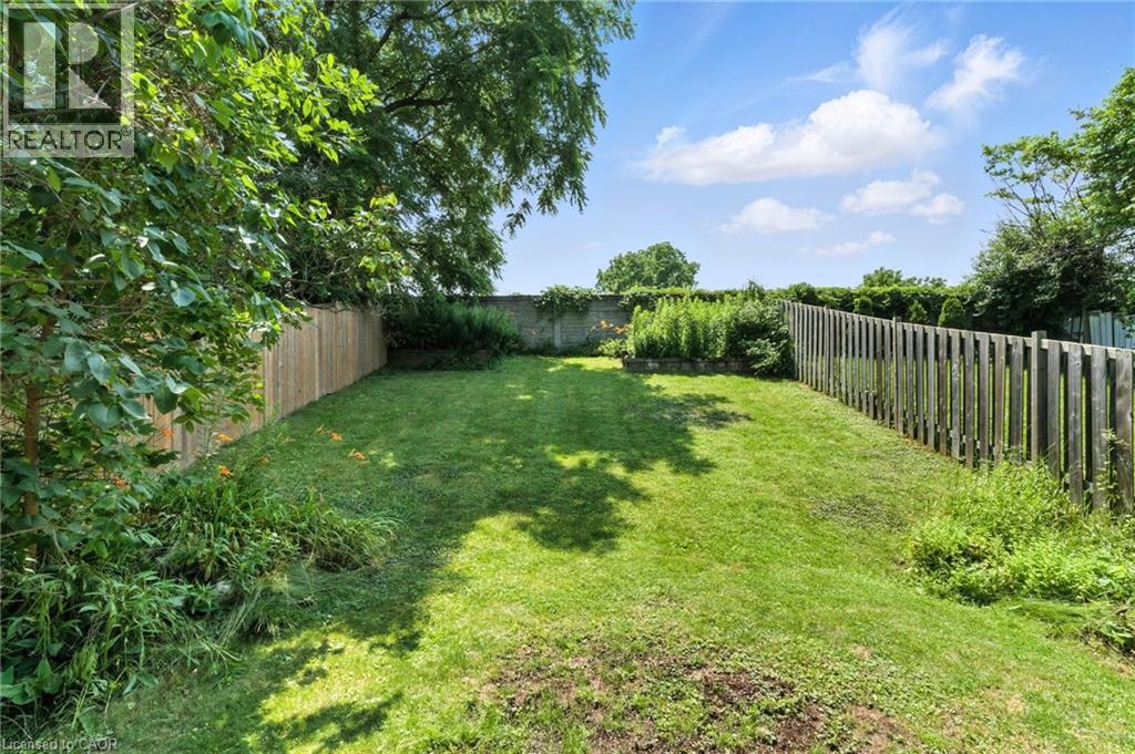Photo 40 of 374 Magnolia Drive, Hamilton ON