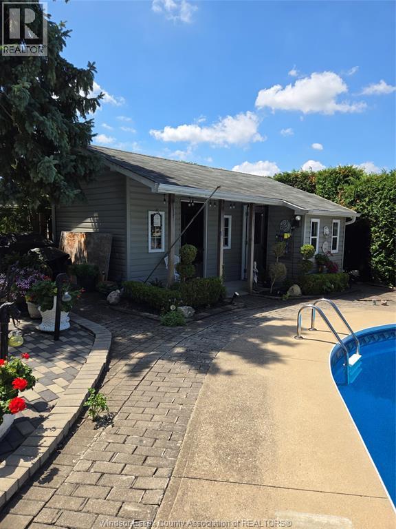 Photo 29 of 12139 Papineau Crt, Tecumseh ON