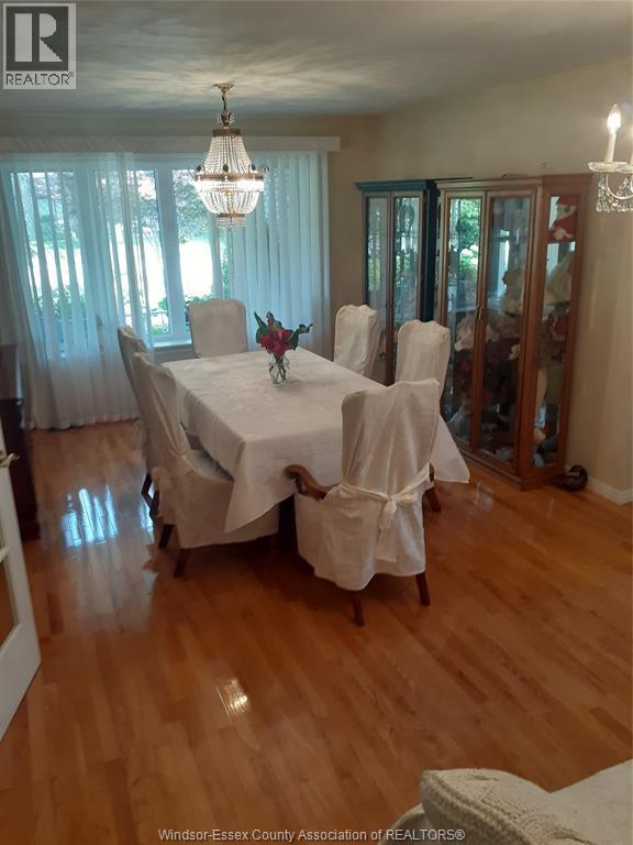 Photo 16 of 12139 Papineau Crt, Tecumseh ON