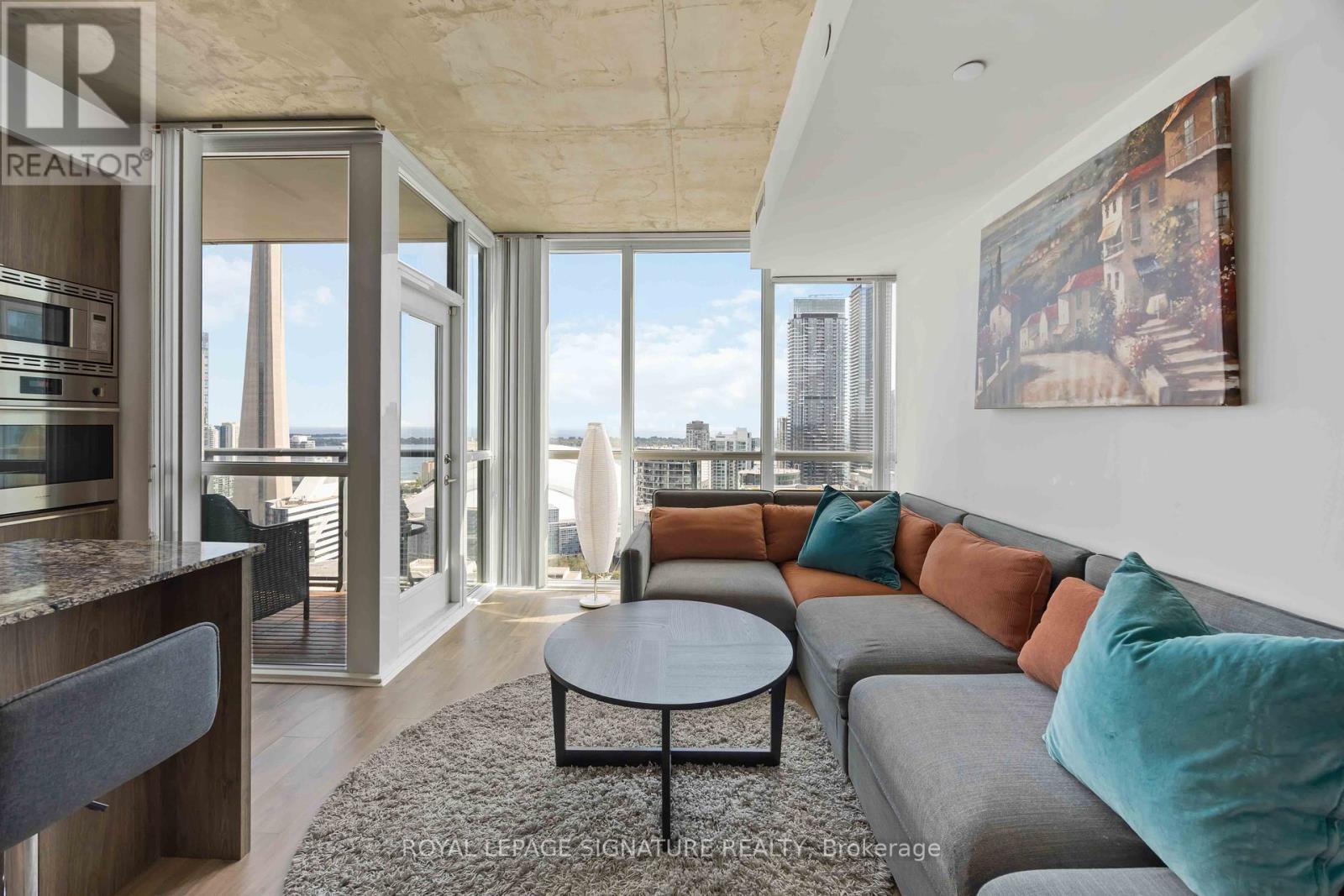 Photo 3 of 3407 88 Blue Jays Way, Toronto ON