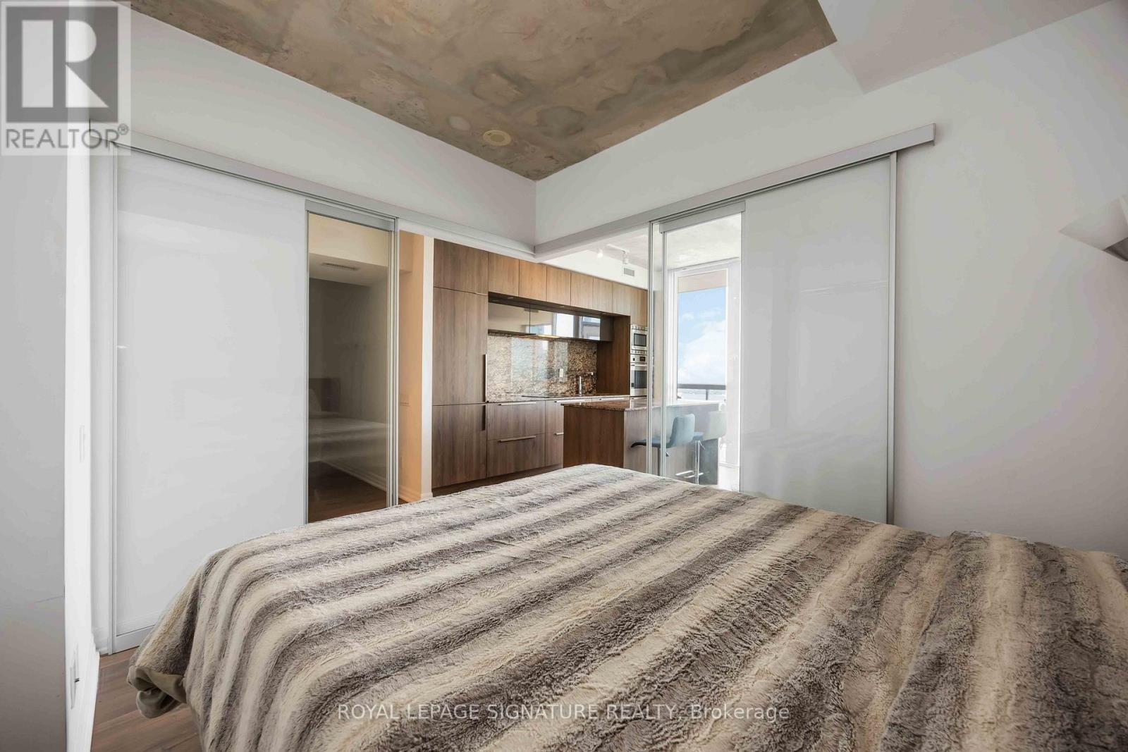 Photo 15 of 3407 88 Blue Jays Way, Toronto ON