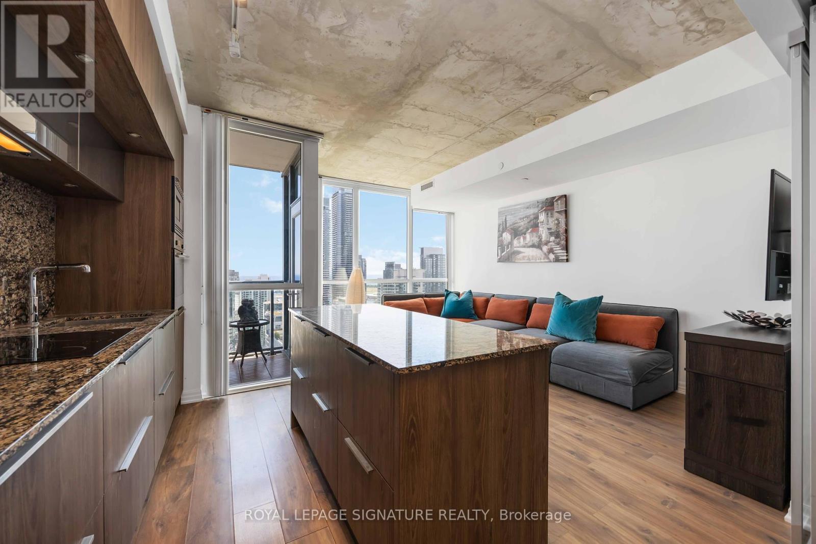 Photo 18 of 3407 88 Blue Jays Way, Toronto ON