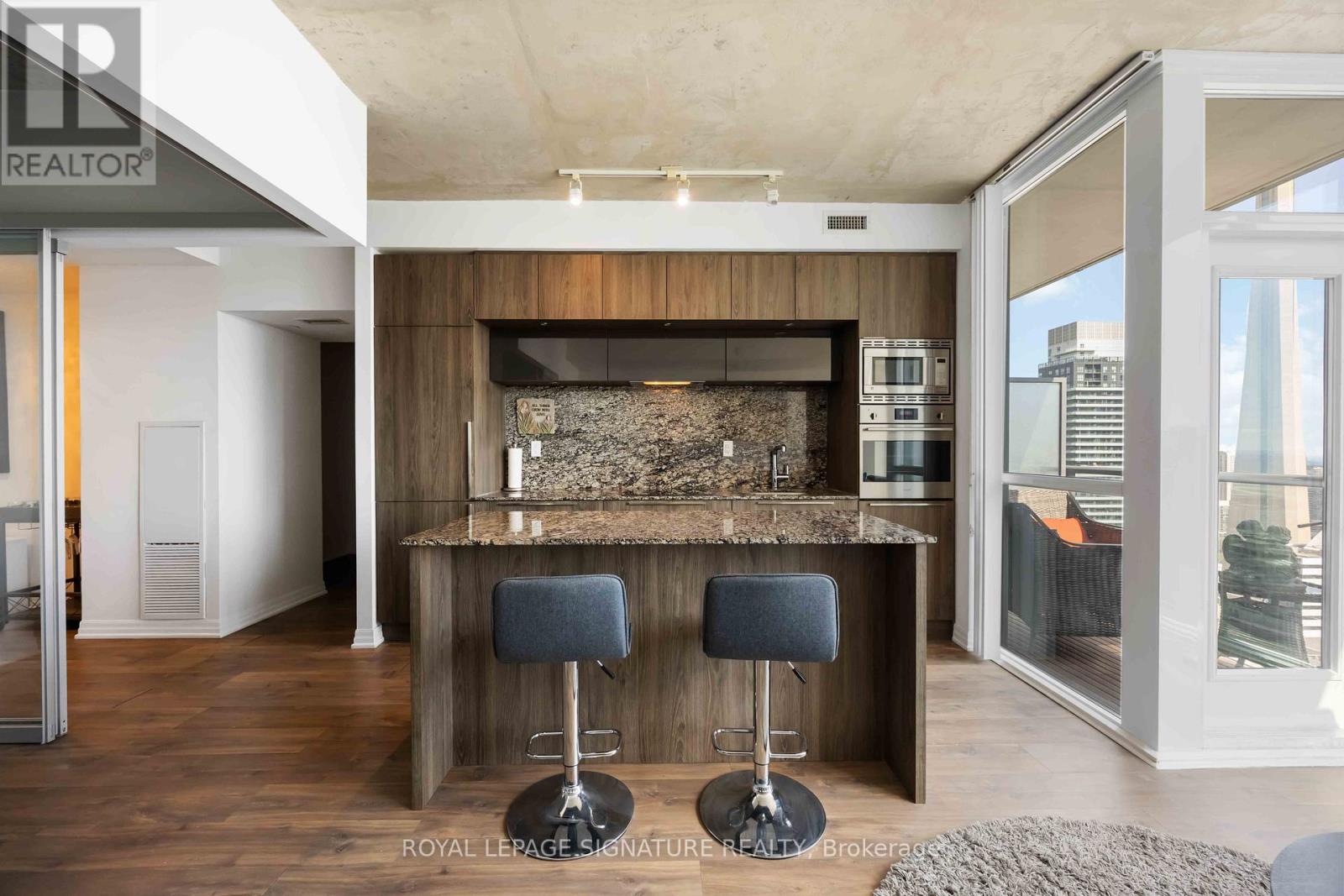 Photo 8 of 3407 88 Blue Jays Way, Toronto ON