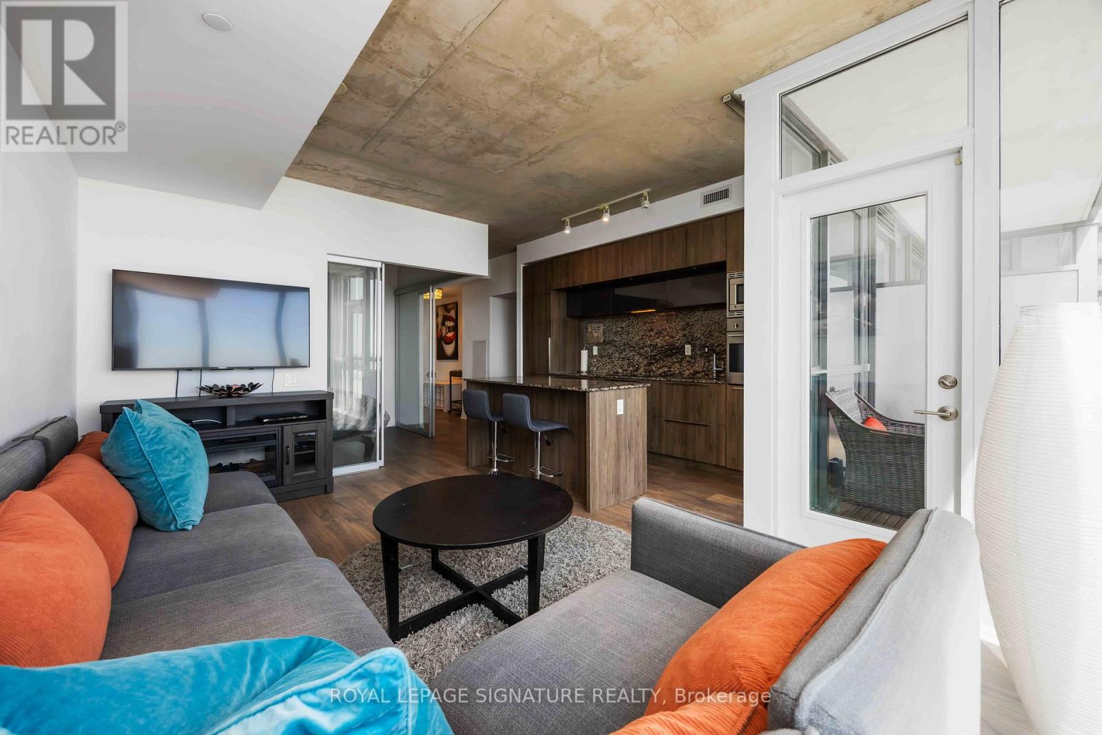 Photo 9 of 3407 88 Blue Jays Way, Toronto ON