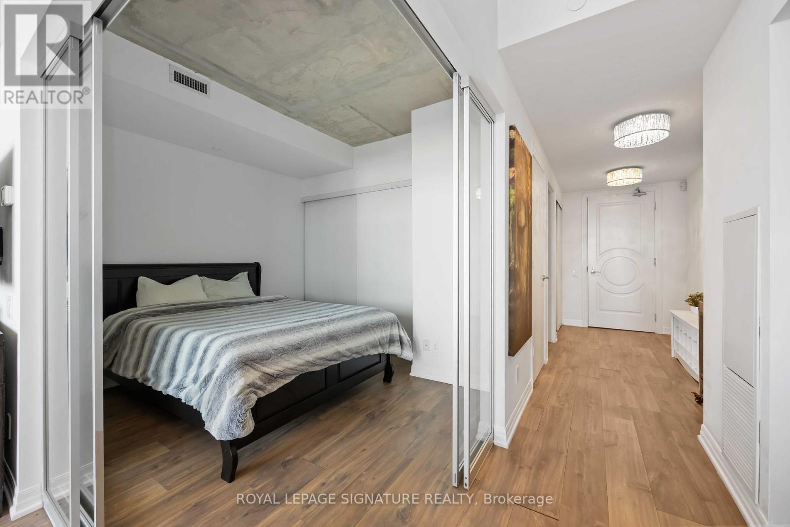 Photo 25 of 3407 88 Blue Jays Way, Toronto ON