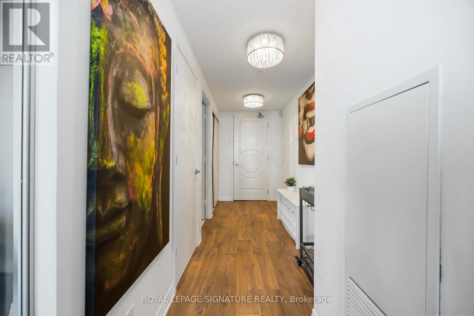 Photo 7 of 3407 88 Blue Jays Way, Toronto ON