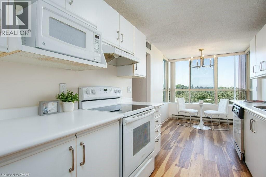 Photo 14 of 30 Blue Springs Drive Unit 501, Waterloo ON