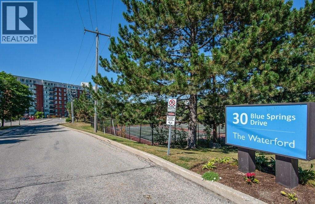 Photo 23 of 30 Blue Springs Drive Unit 501, Waterloo ON