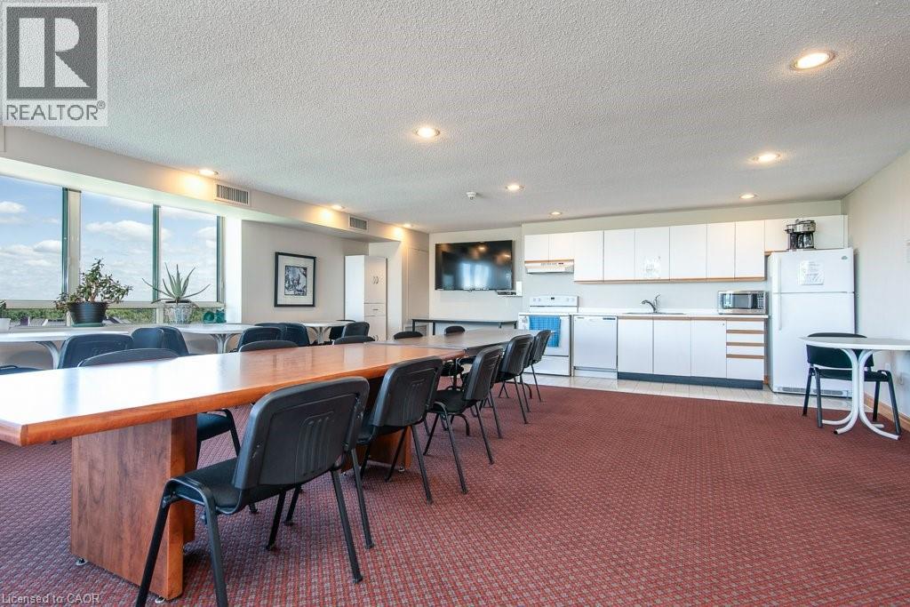 Photo 8 of 30 Blue Springs Drive Unit 501, Waterloo ON