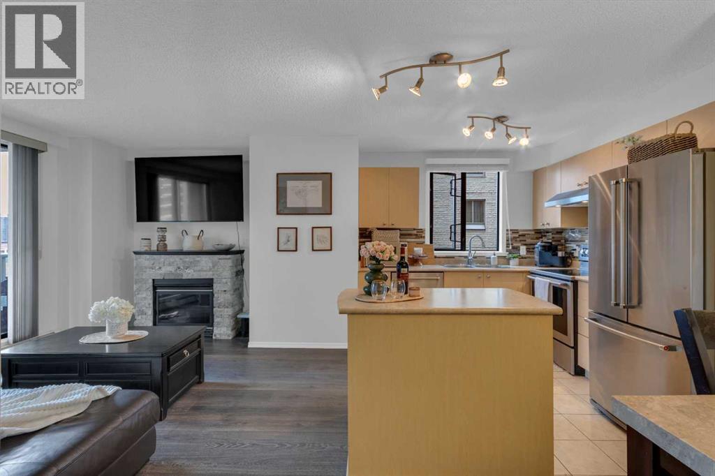 Photo 1 of 1018 1111 6 Avenue Sw, Calgary AB