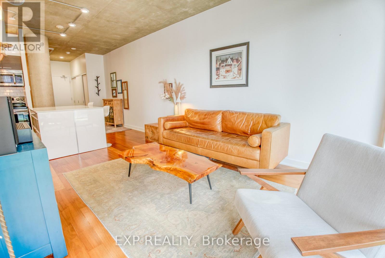 Photo 6 of 321 354 Gladstone Avenue, Ottawa ON