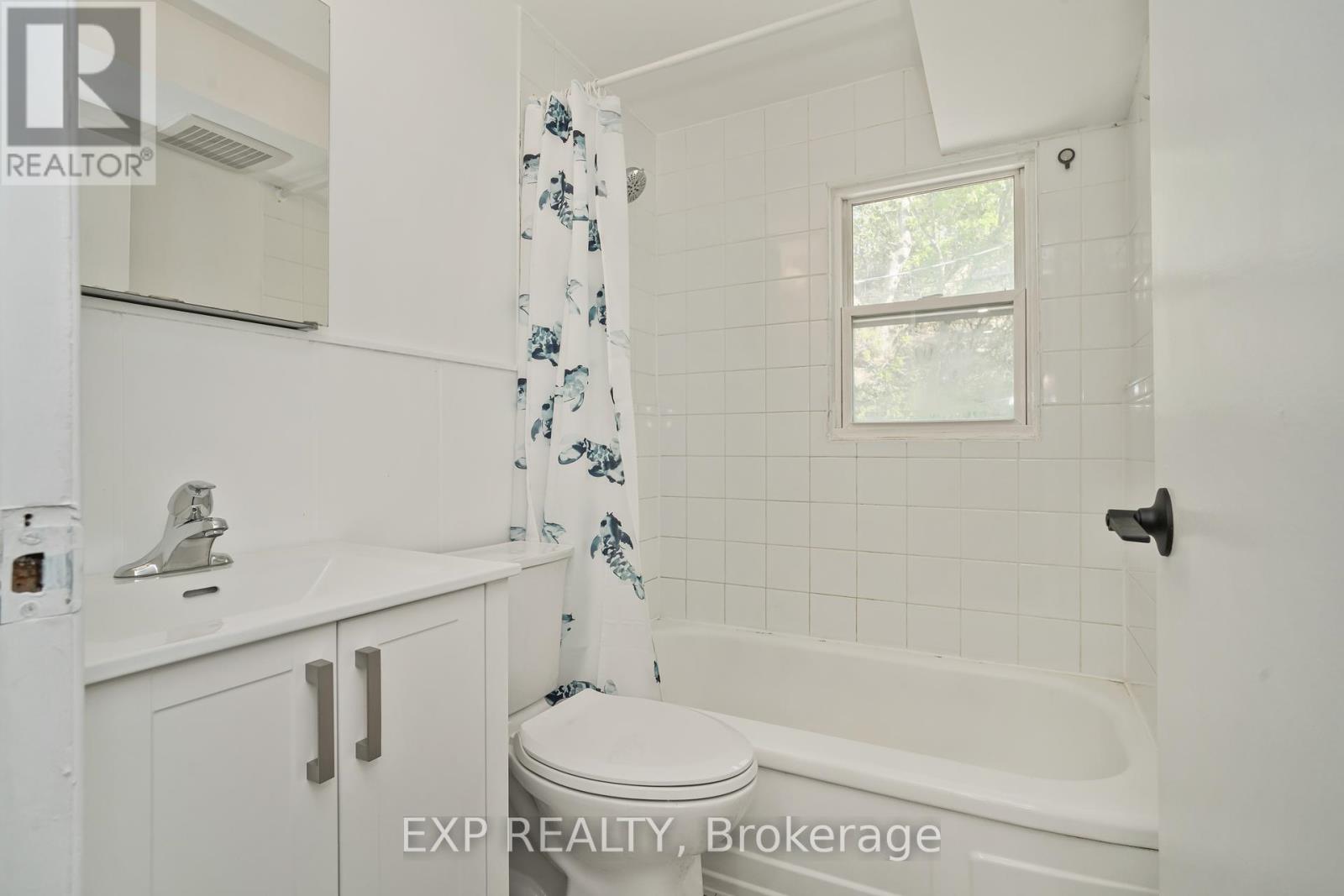 Photo 12 of 1510 Lepage Avenue, Ottawa ON