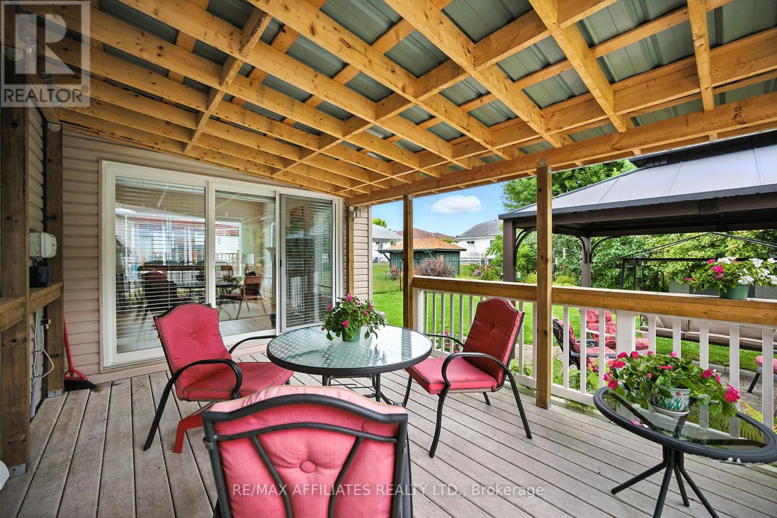 Photo 8 of 74 Decaria Boulevard, Perth ON