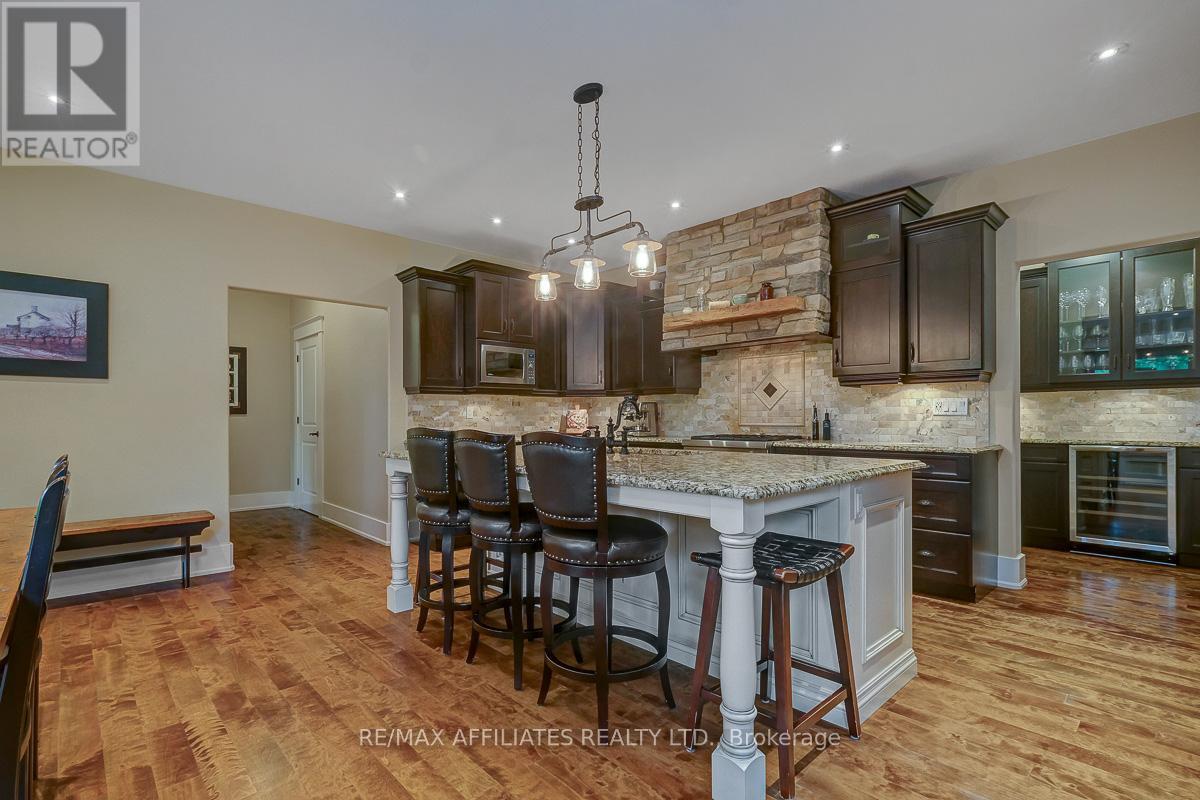 Photo 23 of 111 Ironstone Court, Ottawa ON