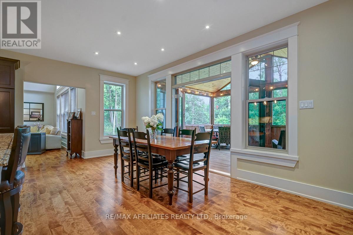 Photo 10 of 111 Ironstone Court, Ottawa ON