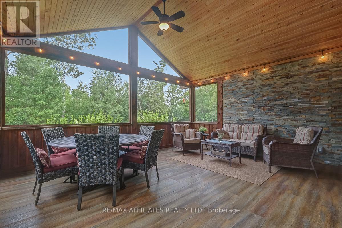Photo 37 of 111 Ironstone Court, Ottawa ON
