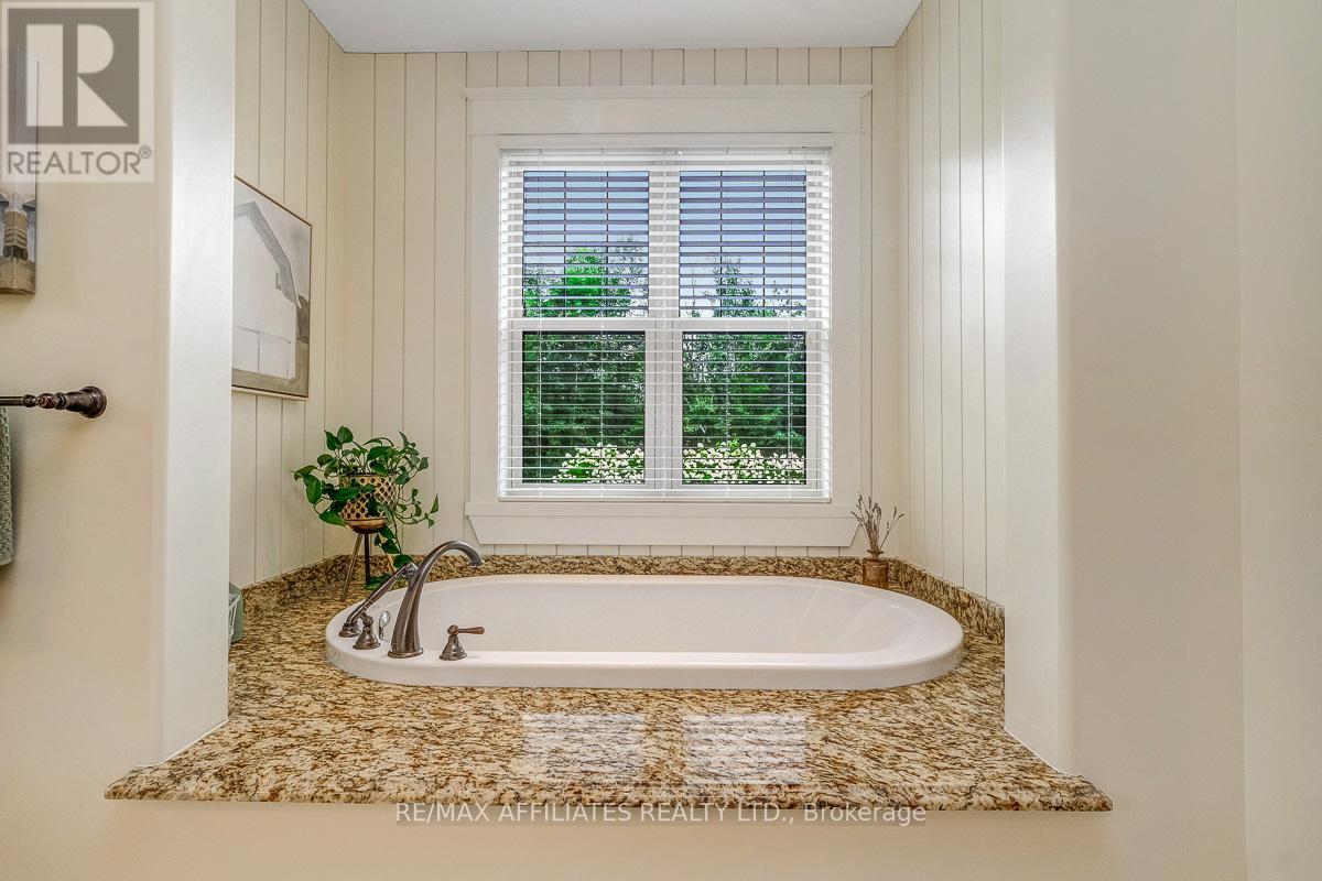 Photo 49 of 111 Ironstone Court, Ottawa ON